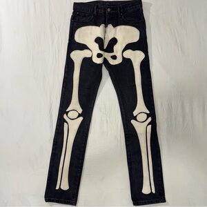SKELETON STRAIGHT DENIM mnml